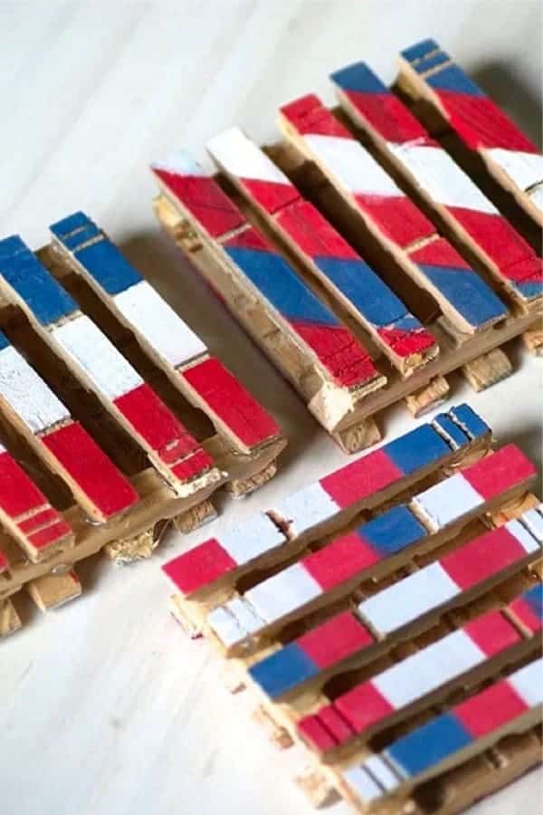 DIY Mini Pallet Coasters