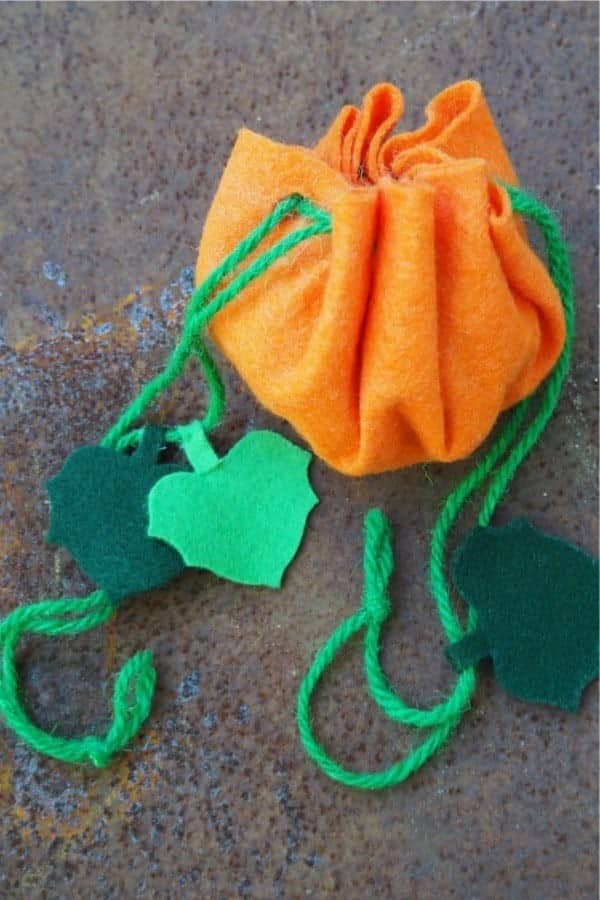 Easy Pumpkin Treat Bags