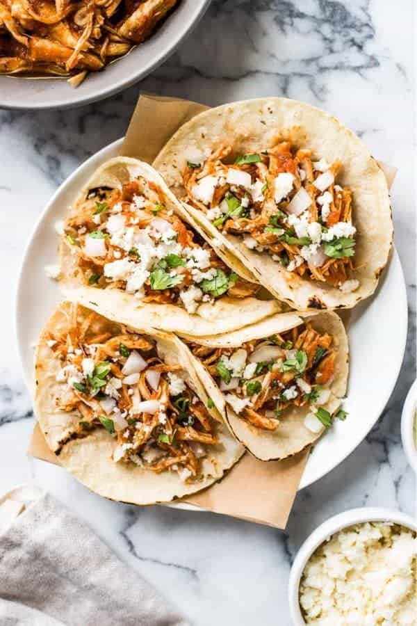 Easy Chicken Tinga Tacos