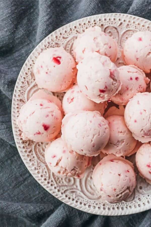 Strawberry Cheesecake Keto Fat Bombs