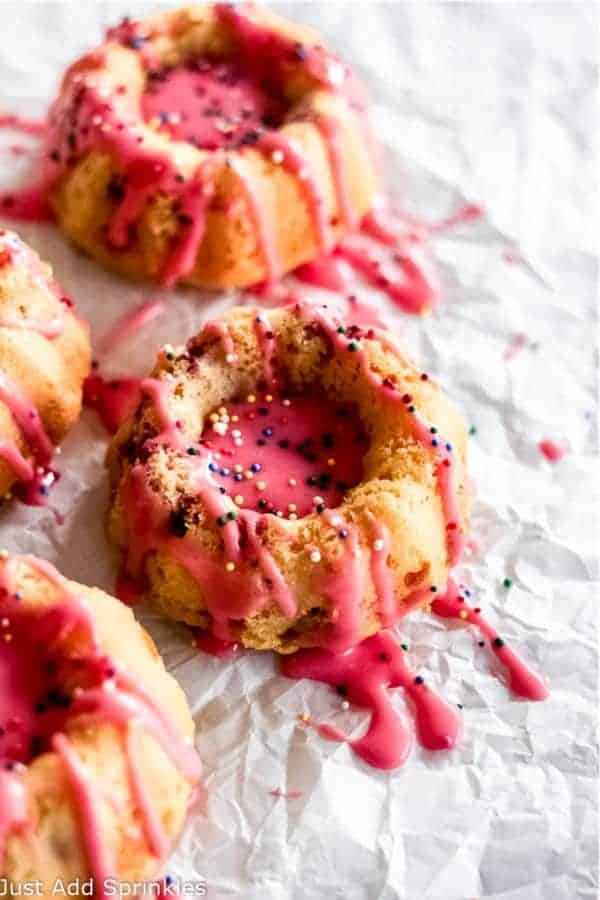 Mini Strawberry Bundt Cakes