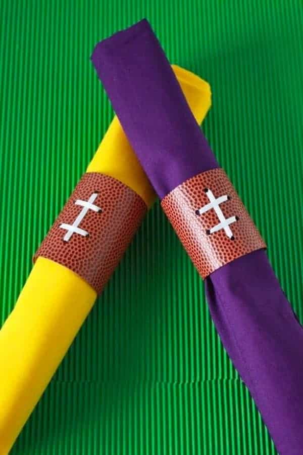 FOOTBALL NAPKIN RINGS