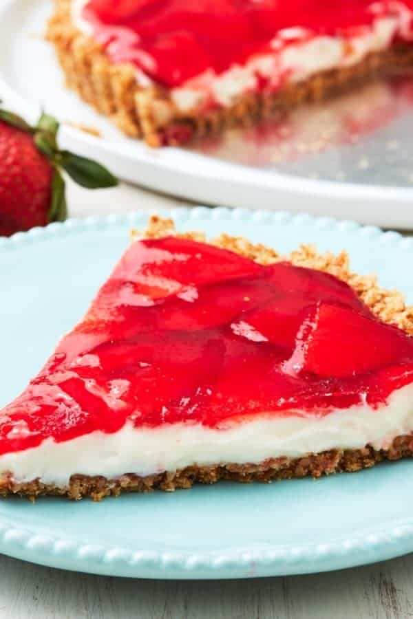 STRAWBERRY-PRETZEL TART