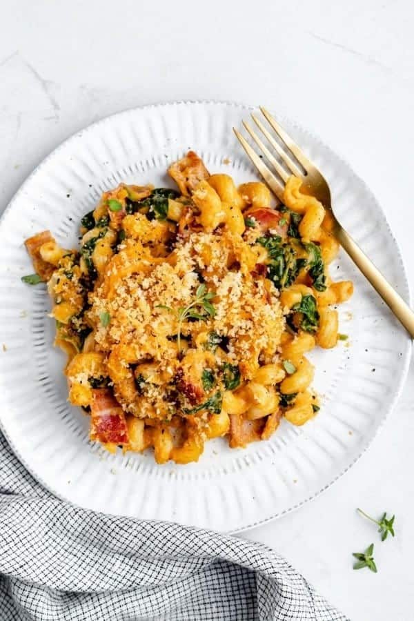 SPINACH BACON PUMPKIN MAC AND CHEESE