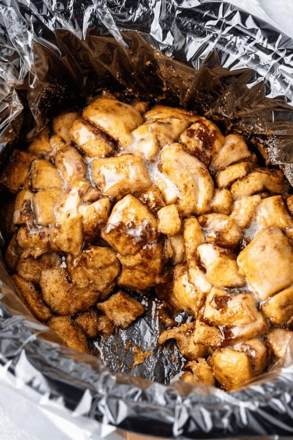 Cinnamon Roll Monkey Bread