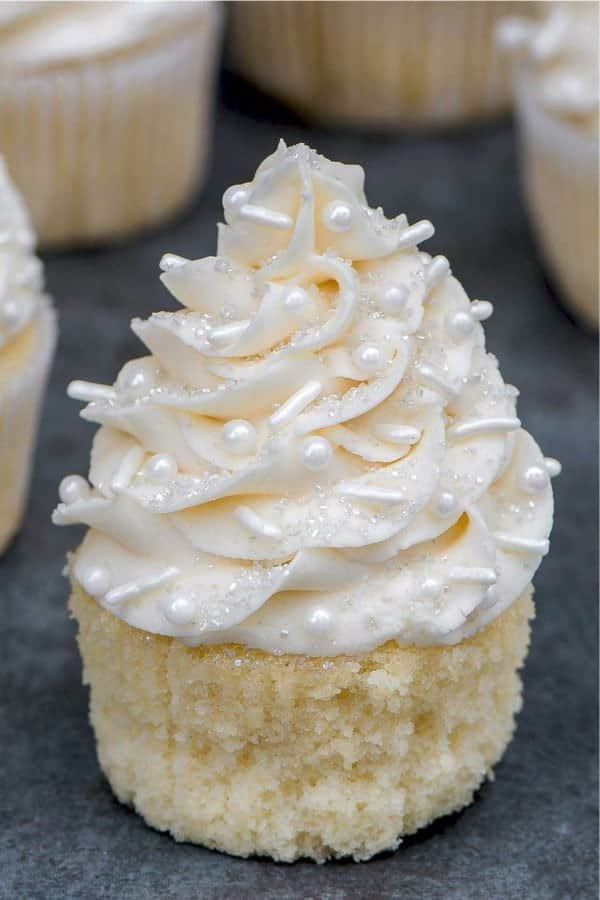 Best Vanilla Cupcakes