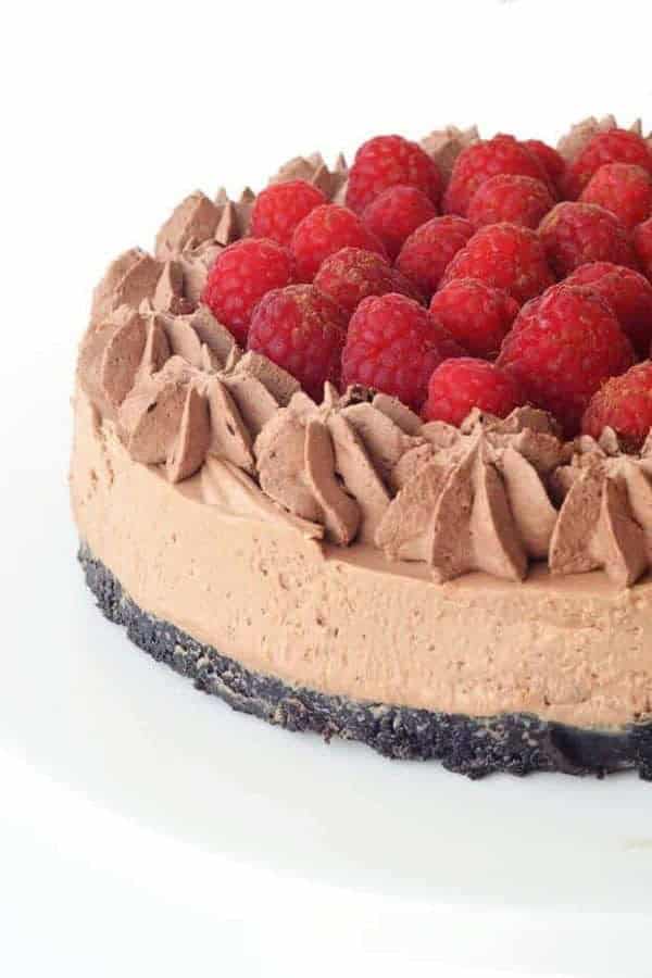 NO-BAKE RASPBERRY CHEESECAKE