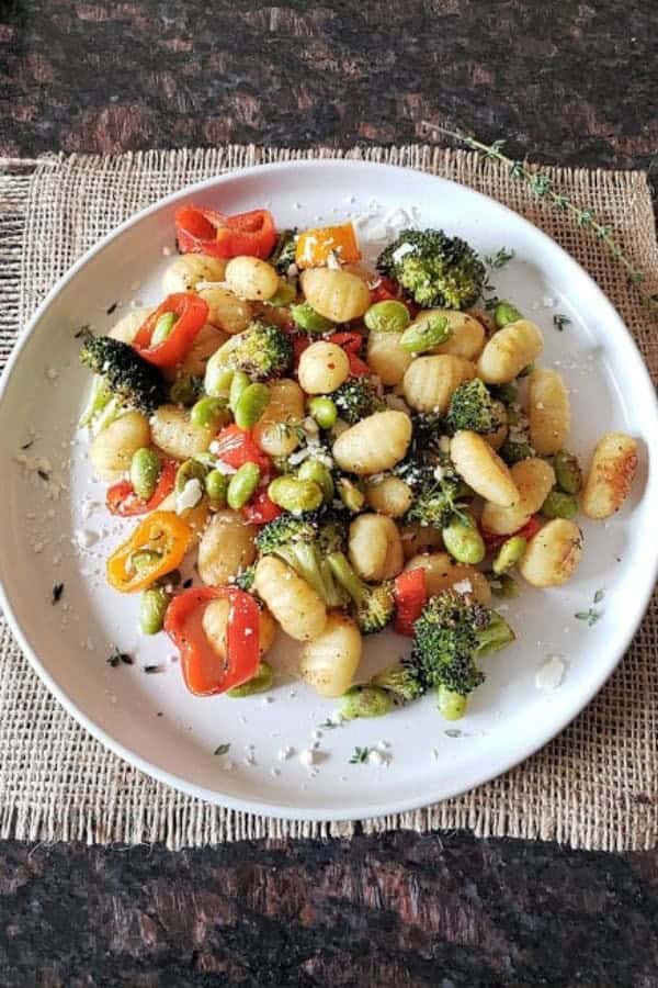 VEGAN SHEET PAN GNOCCHI AND VEGETABLES