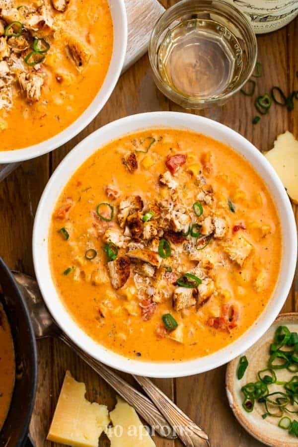 CREAMY CAJUN CHICKEN PASTA SOUP