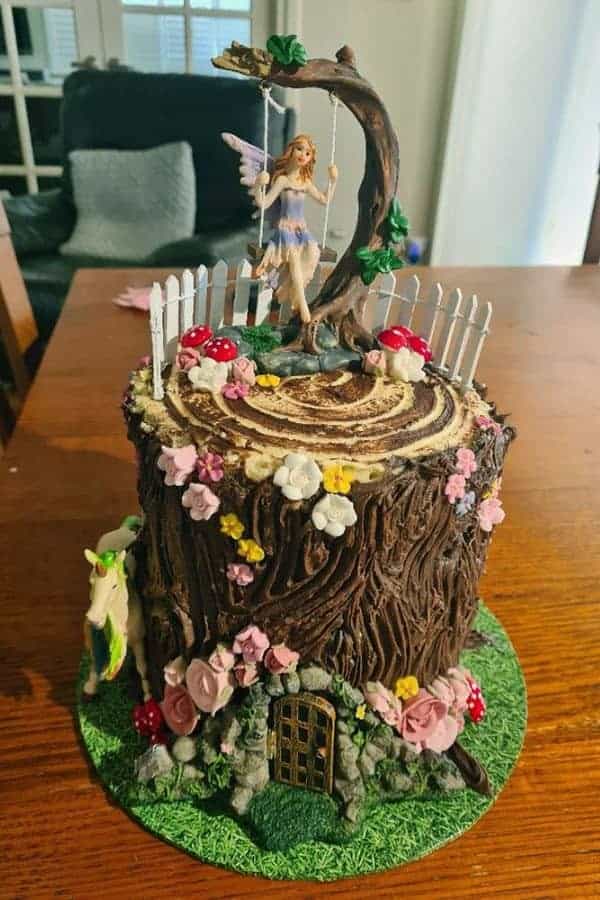 FAIRY GARDEN CAKE