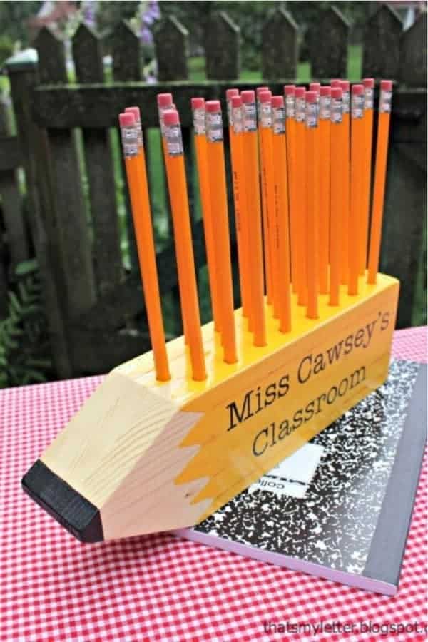 DIY Pencil Shaped Pencil Holder