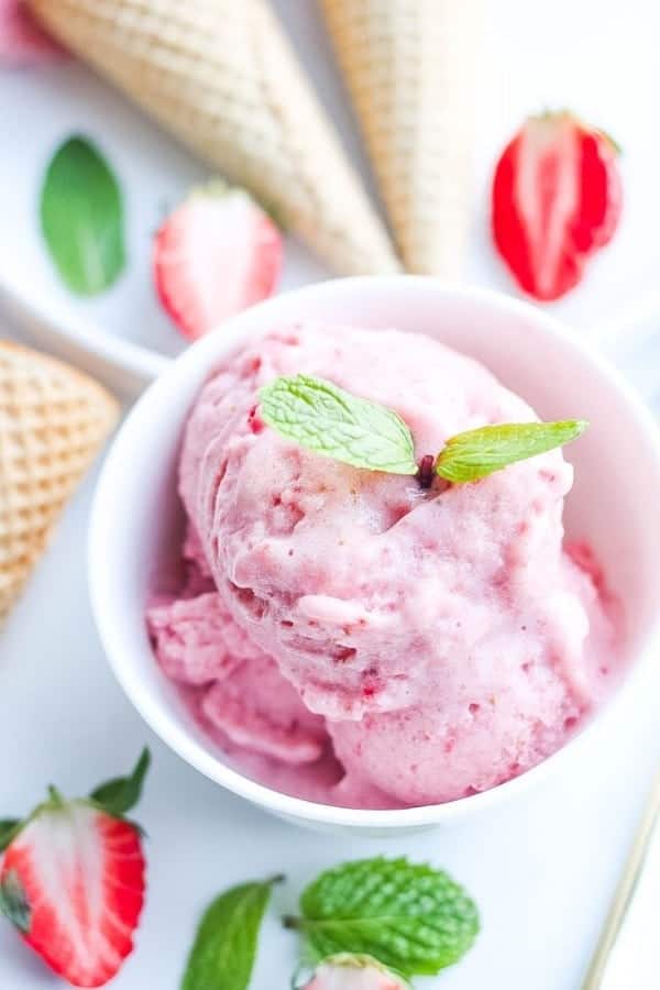 STRAWBERRY NICE CREAM