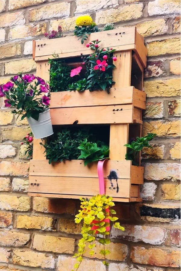 Brick Wall Pallet Planter