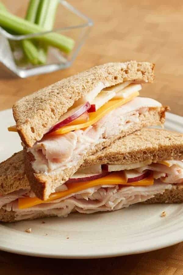 TURKEY AND APPLE SANDWICH