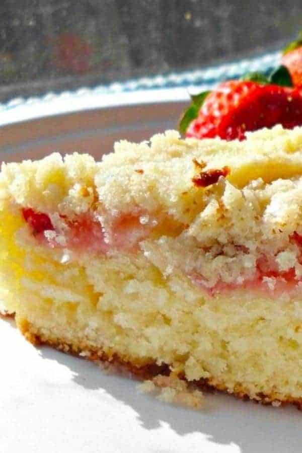 STRAWBERRY COFFEE CAKE