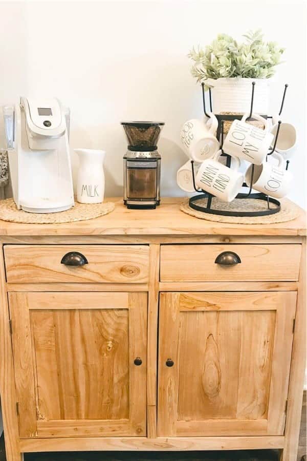 Simple Coffee Cup Stand