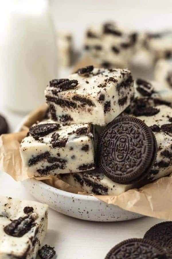 NO-BAKE OREO FUDGE