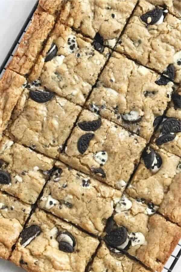 Cookies & Cream Blondie Bars