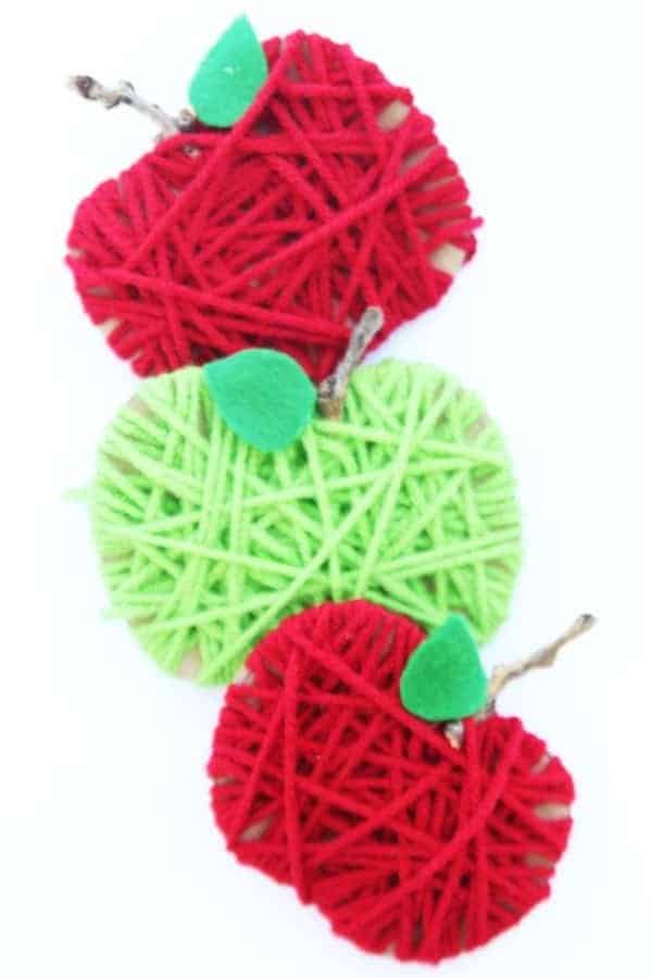 Cardboard Yarn Apples