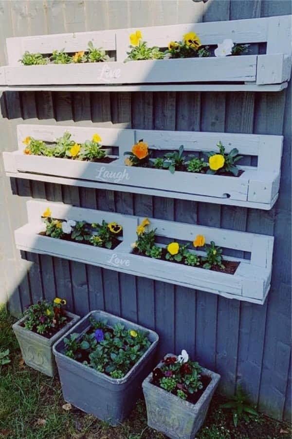 Floating Pallet Shelves For Garden