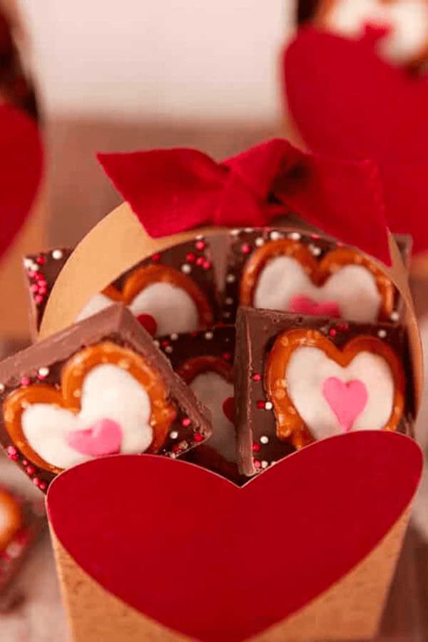 Valentine Pretzel Treats