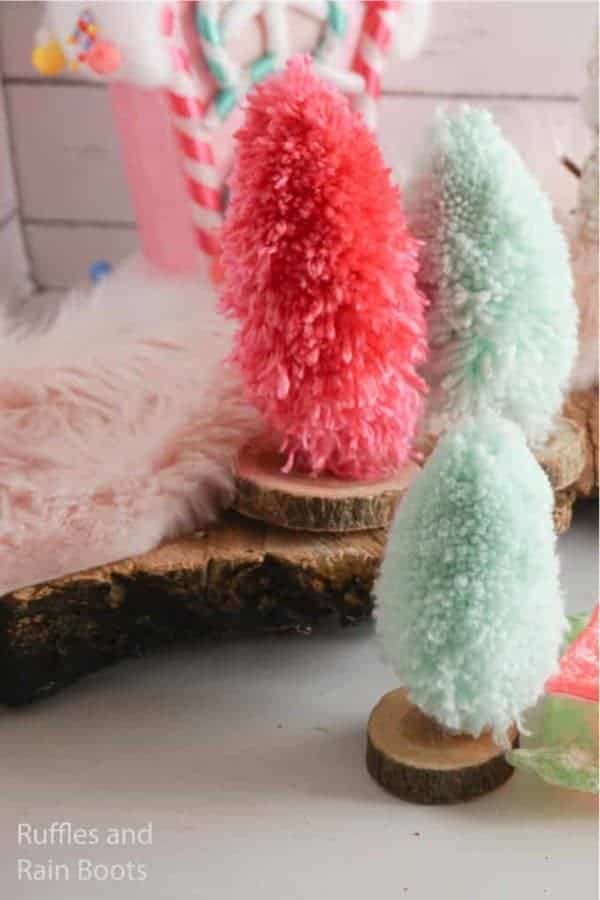 How to Make Yarn Christmas Trees