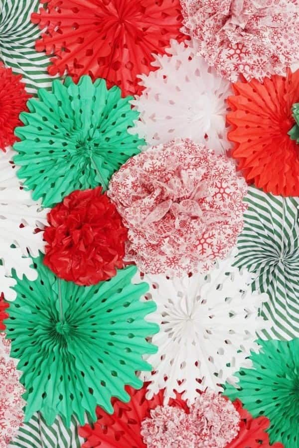 DIY TISSUE PAPER POM POM & FAN BACKDROP