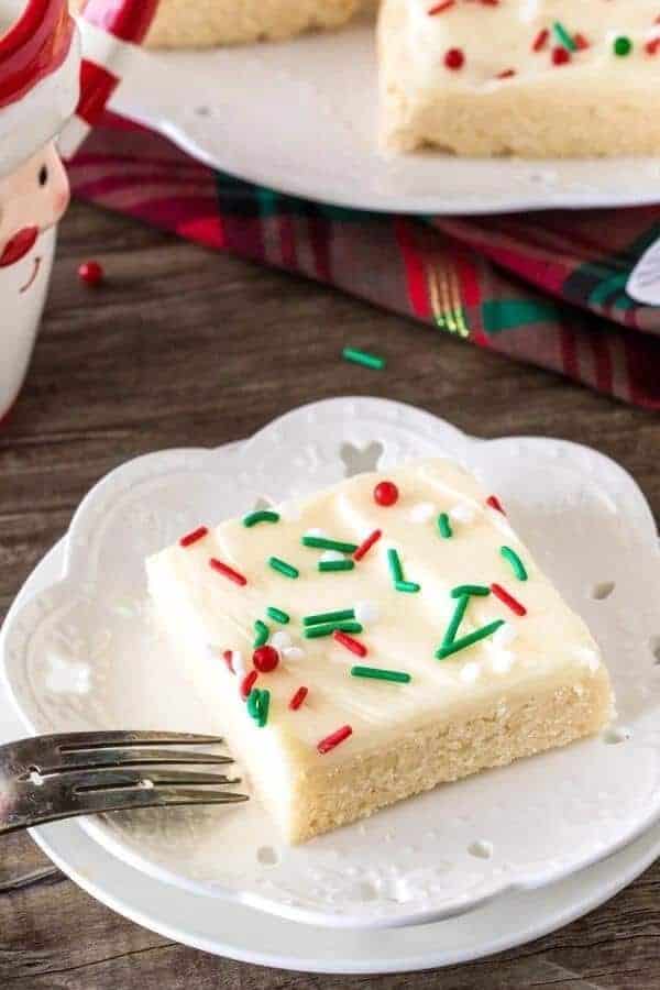 CHRISTMAS SUGAR COOKIE BARS