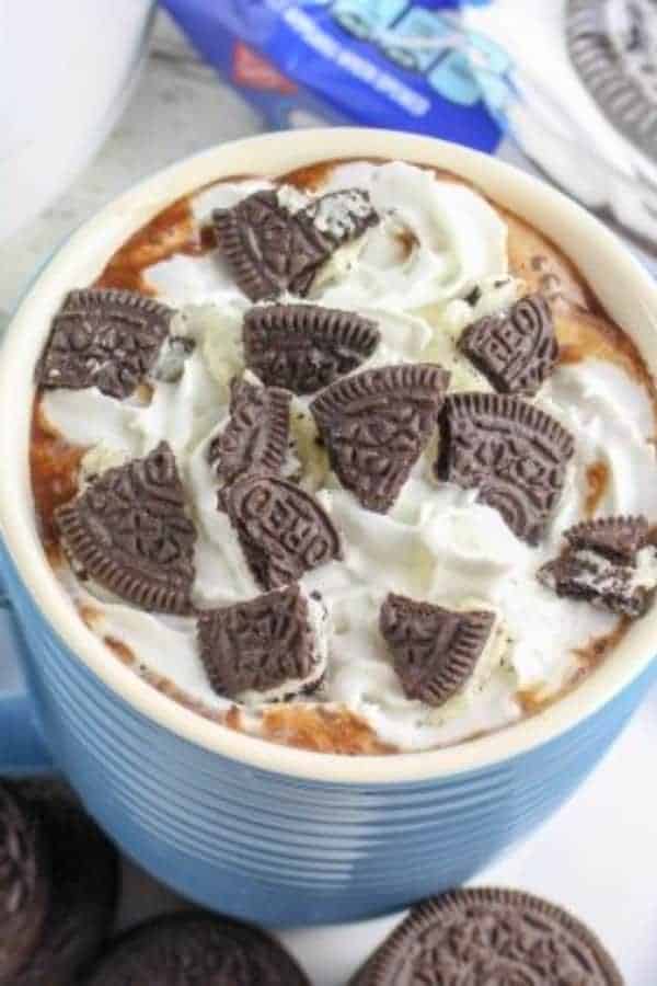 COOKIES AND CREAM HOT CHOCOLATE