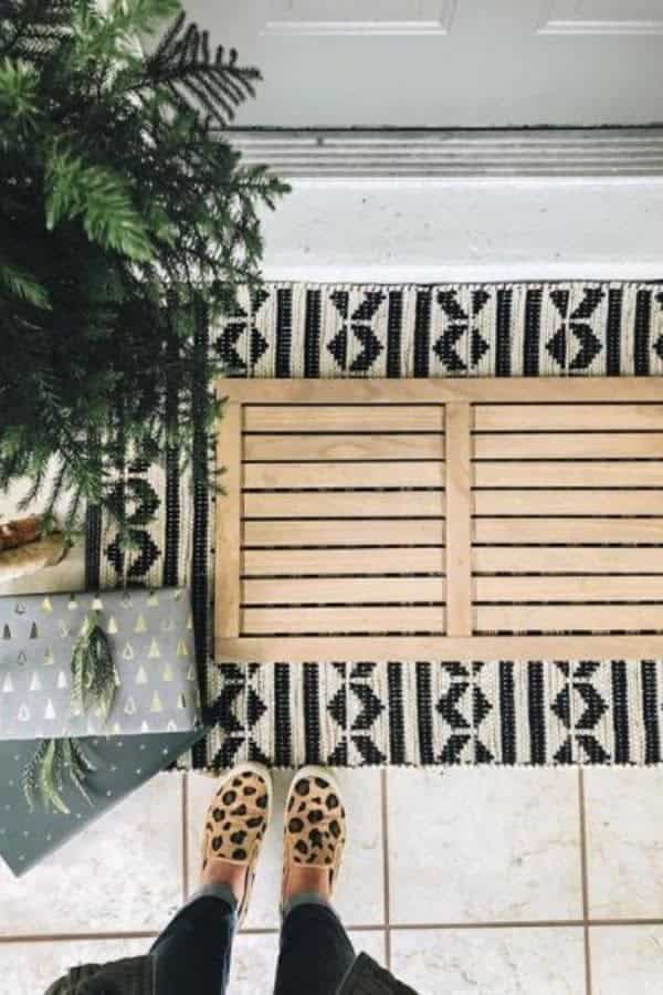 WOODEN DOORMAT