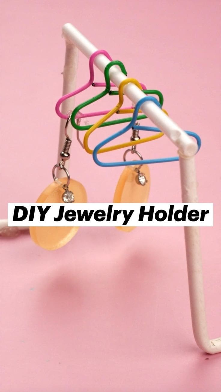 DIY JEWELRY HOLDER