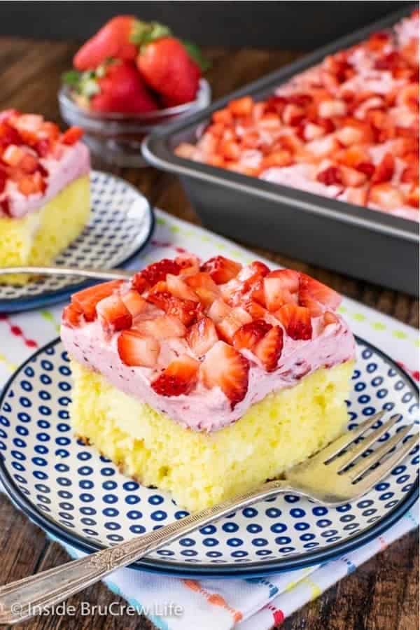 Lemon Strawberry Poke Cake Recipe