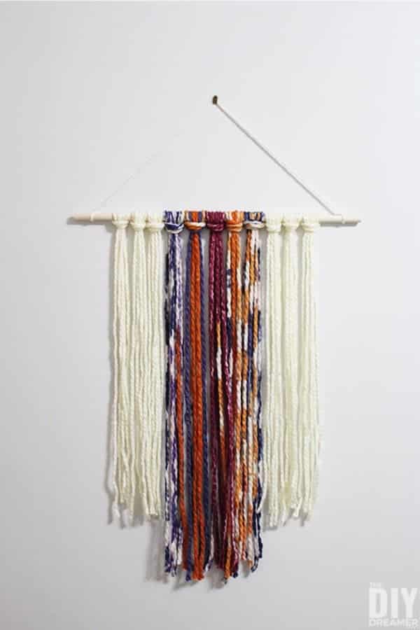 How to Make a Yarn Wall Hanging