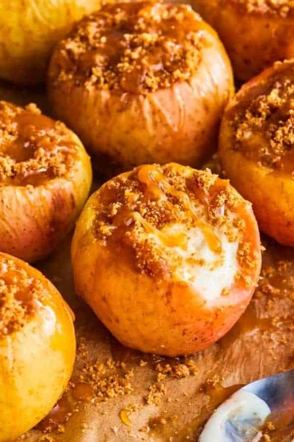 CHEESECAKE-STUFFED BAKED APPLES