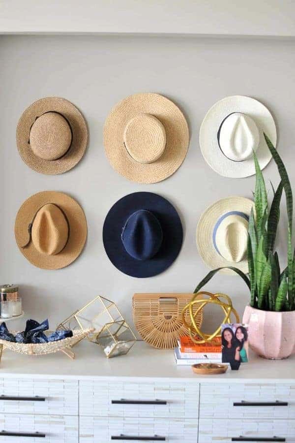 THUMBTACKS HAT WALL DISPLAY