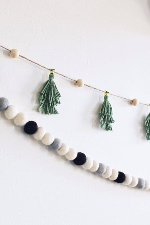 DIY Tassel Christmas Tree Garland