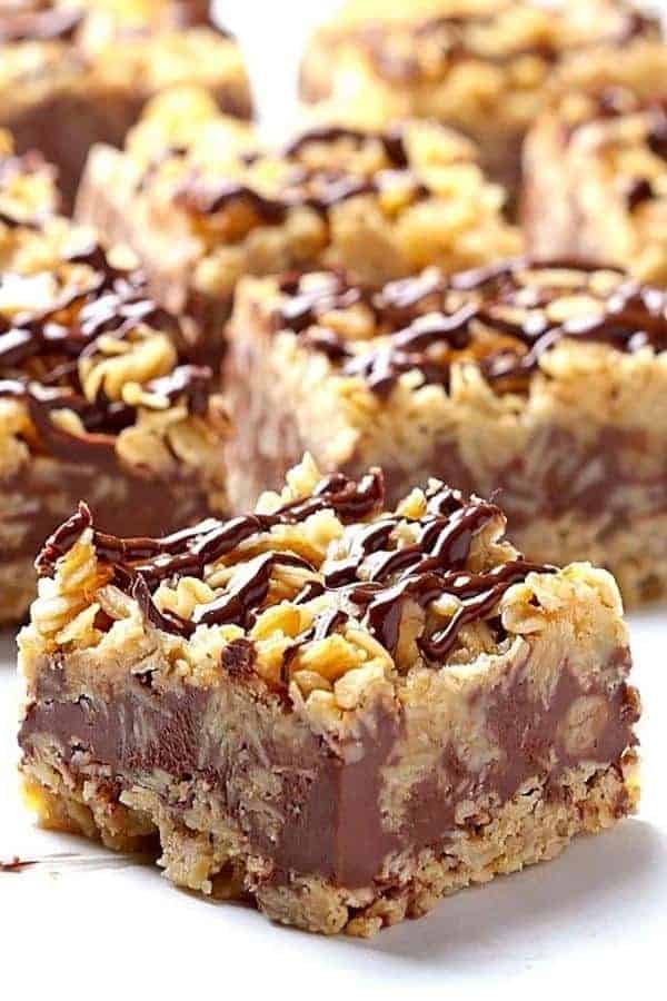 NO-BAKE CHOCOLATE OATMEAL BARS