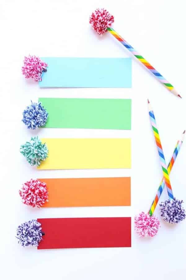 DIY Baker’s Twine Pom-Pom Bookmarks