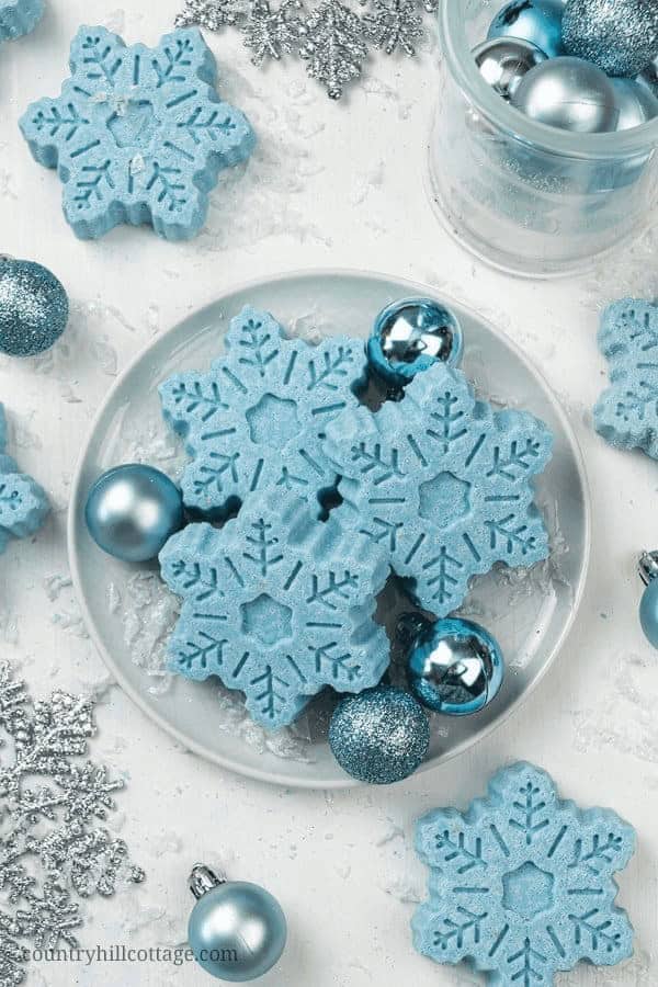 Moisturizing Snowflake Bath Bombs