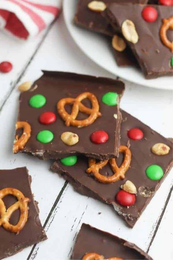 EASY CHRISTMAS BARK