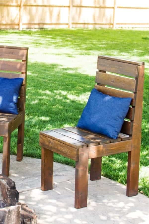 Easy DIY Backyard Chairs