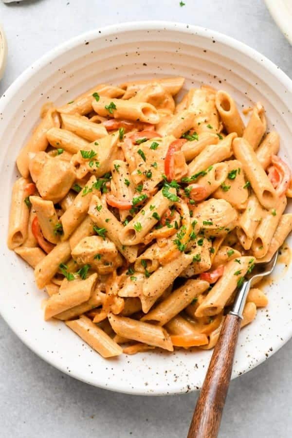 CREAMY CAJUN CHICKEN PASTA