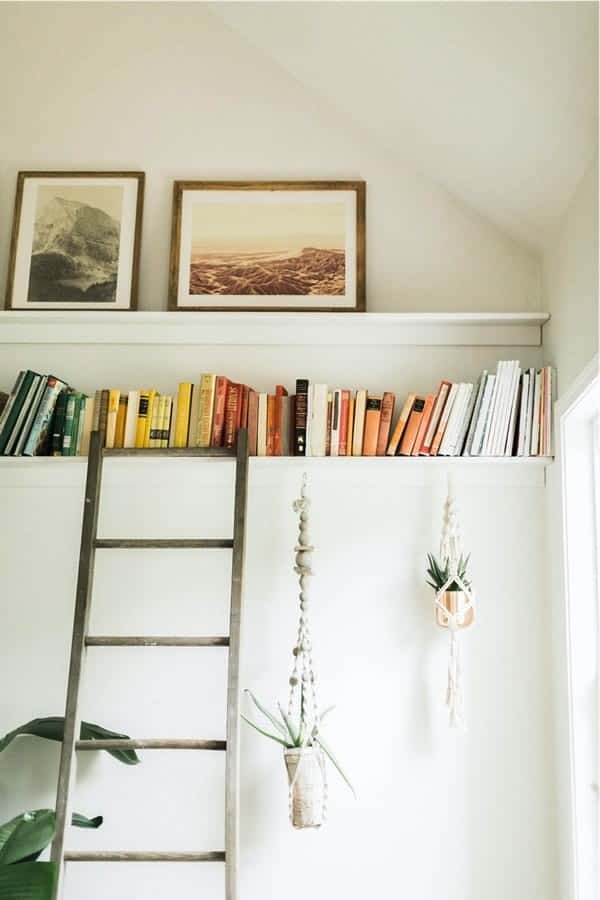 DIY Picture Ledge & Bookshelf