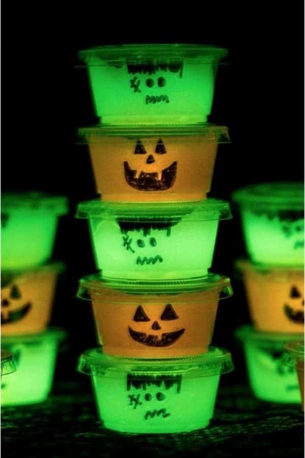 GLOW IN THE DARK HALLOWEEN SLIME