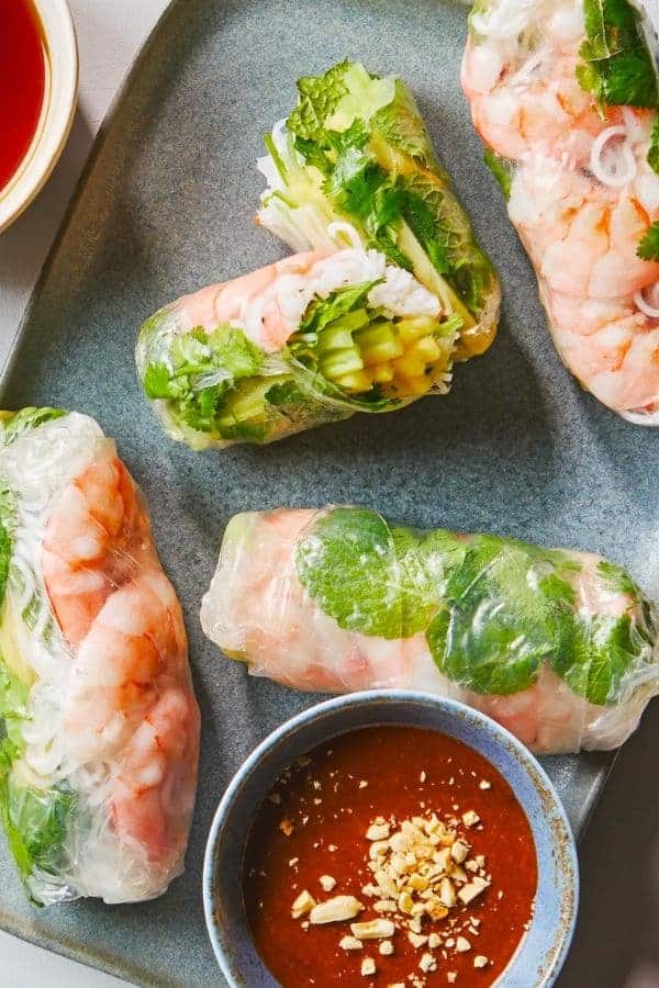 SHRIMP AND MANGO SUMMER ROLLS