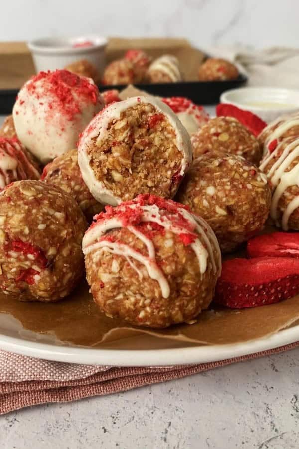 STRAWBERRY SHORTCAKE ENERGY BITES