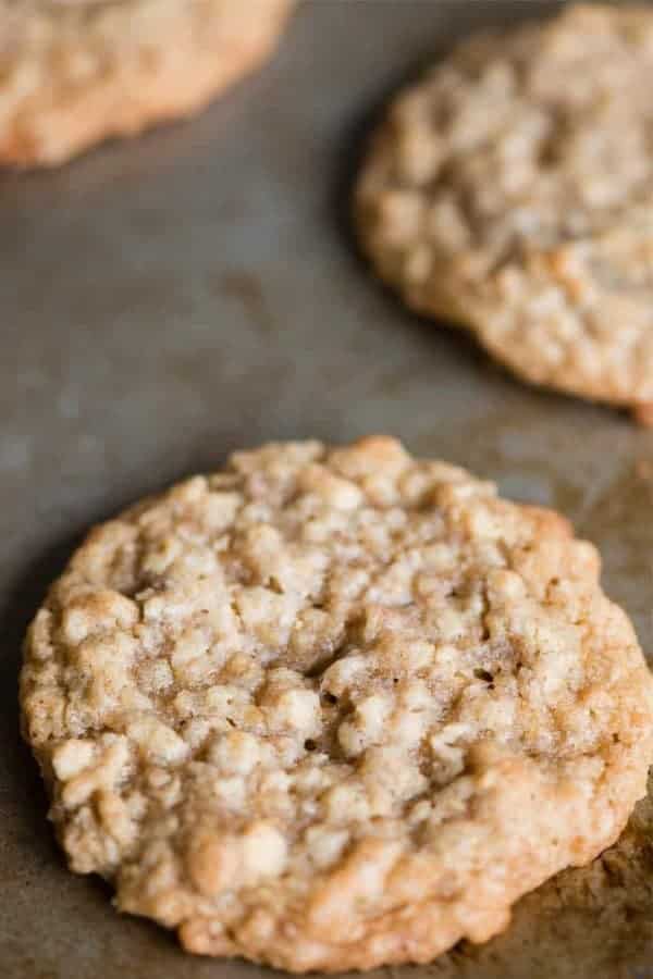 Chewy Oatmeal Cookies