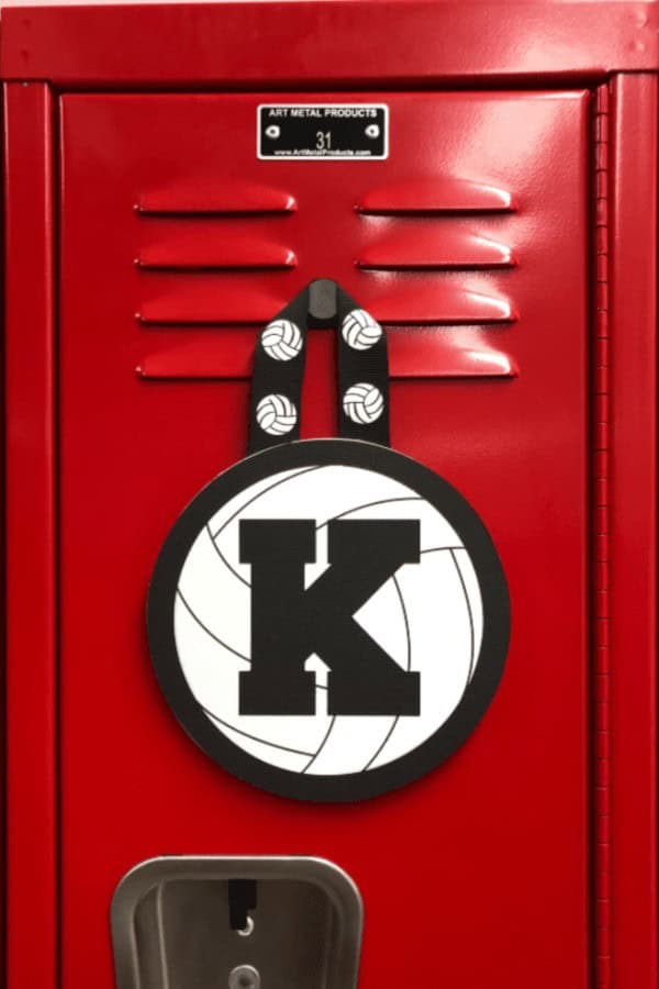 DIY VOLLEYBALL LOCKER DECORATIONS