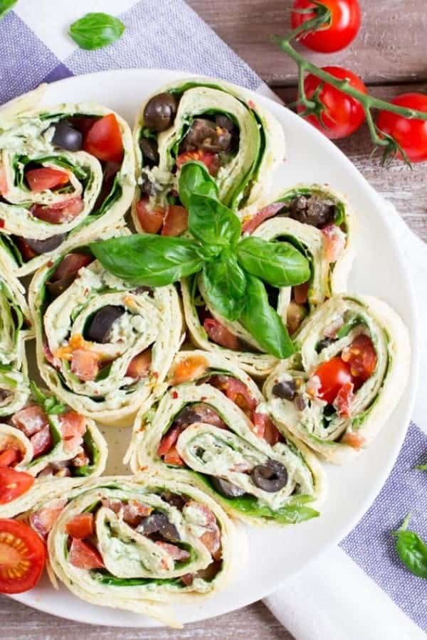 VEGAN BASIL RICOTTA PINWHEELS