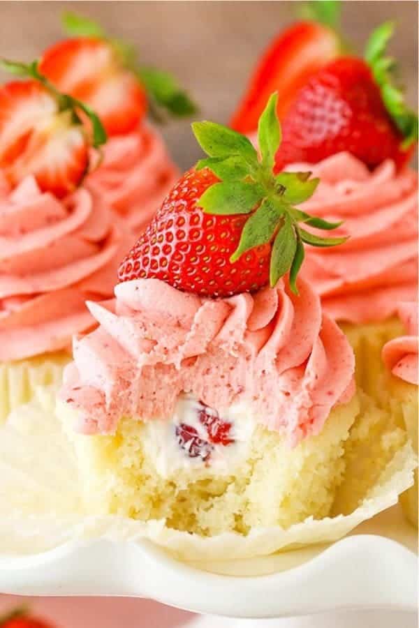 Strawberries and Cream Cupcakes